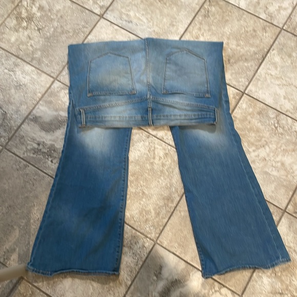 OLD NAVY HIGH RISE FLARE - Picture 5 of 6